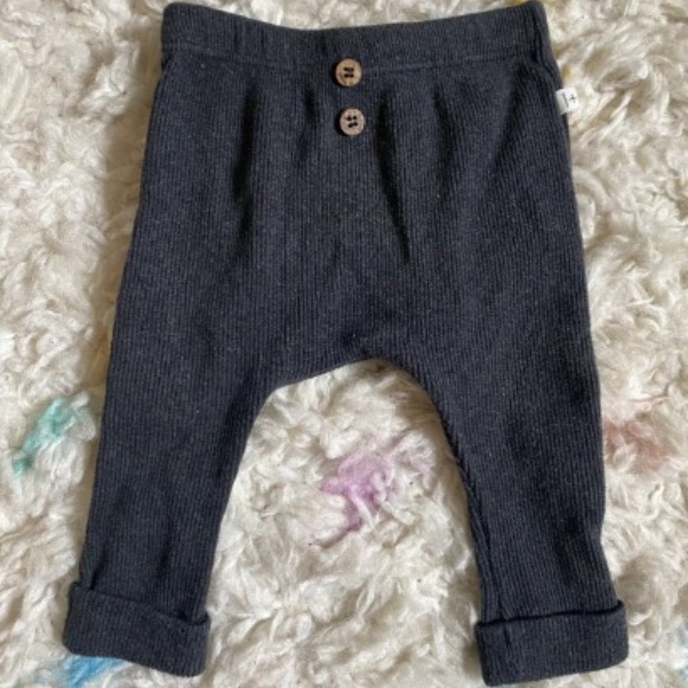 1+ In the Family Charcoal Ribbed Leggings